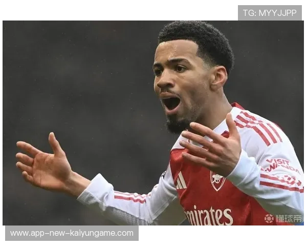 枪手青训再显威！恩瓦内里忠诚惹点赞，恩瓦巴个人资料